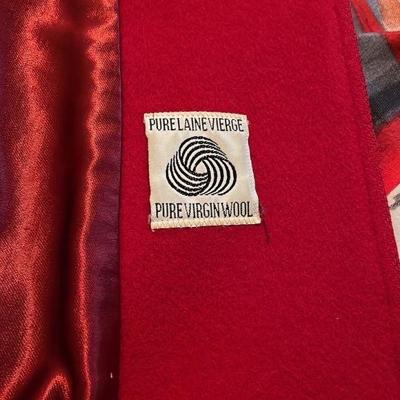 Gently worn for special occasions; Virgin Wool; 45”long;2 outer pockets - Picture 4 of 8